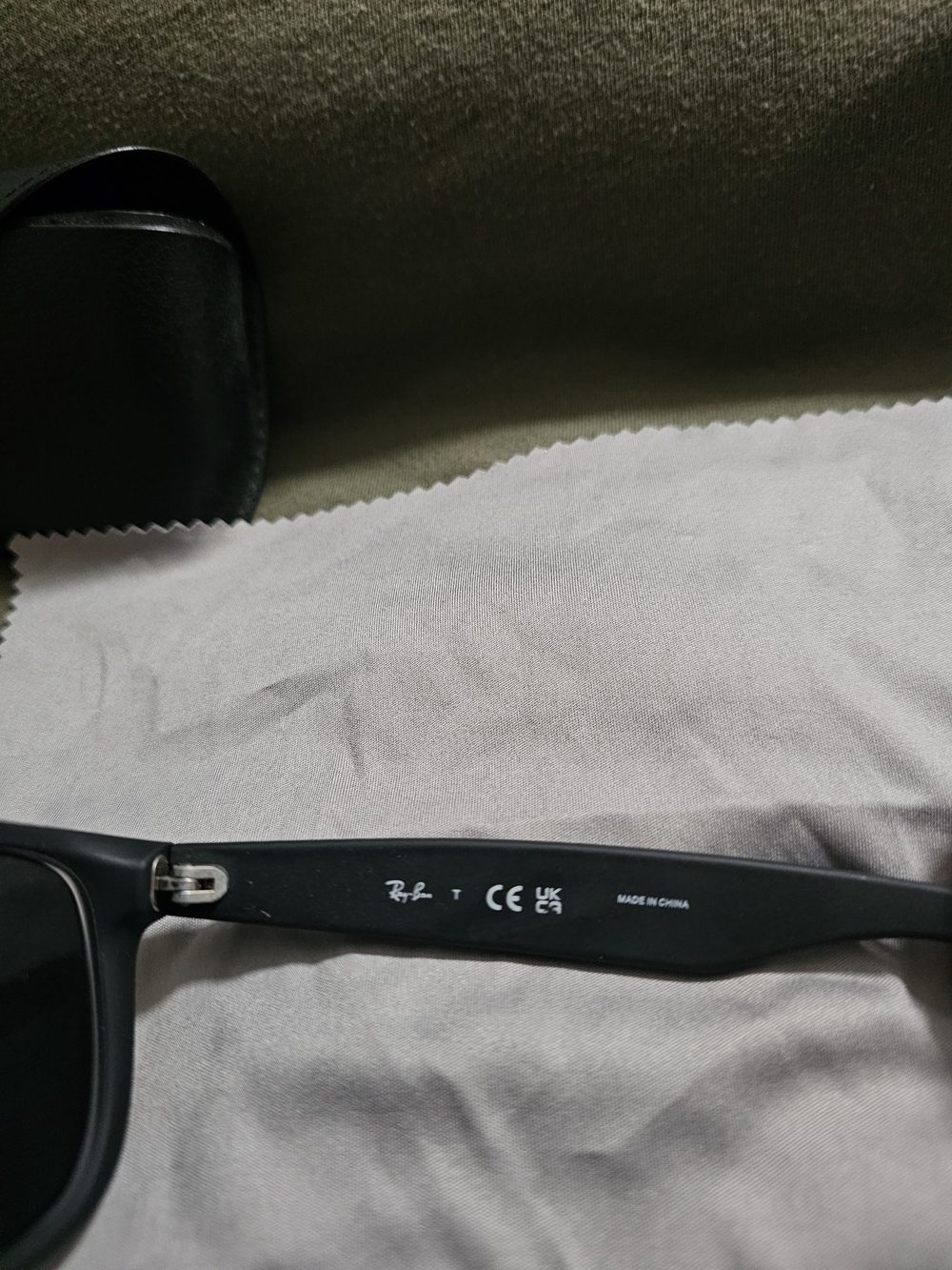 Ray-Ban Matte Black Sunglasses with Dark Lenses - Picture 3 of 5